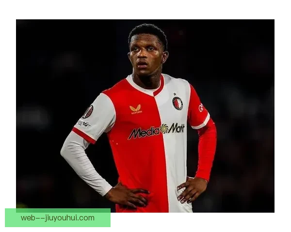 托马斯·帕尔特伊客串右后卫展现惊人表现助力阿森纳稳固防线